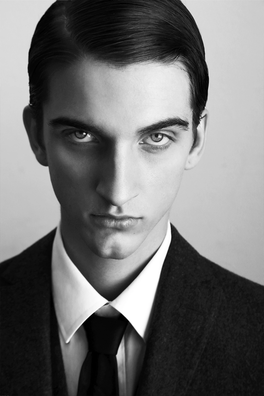 Tomas J